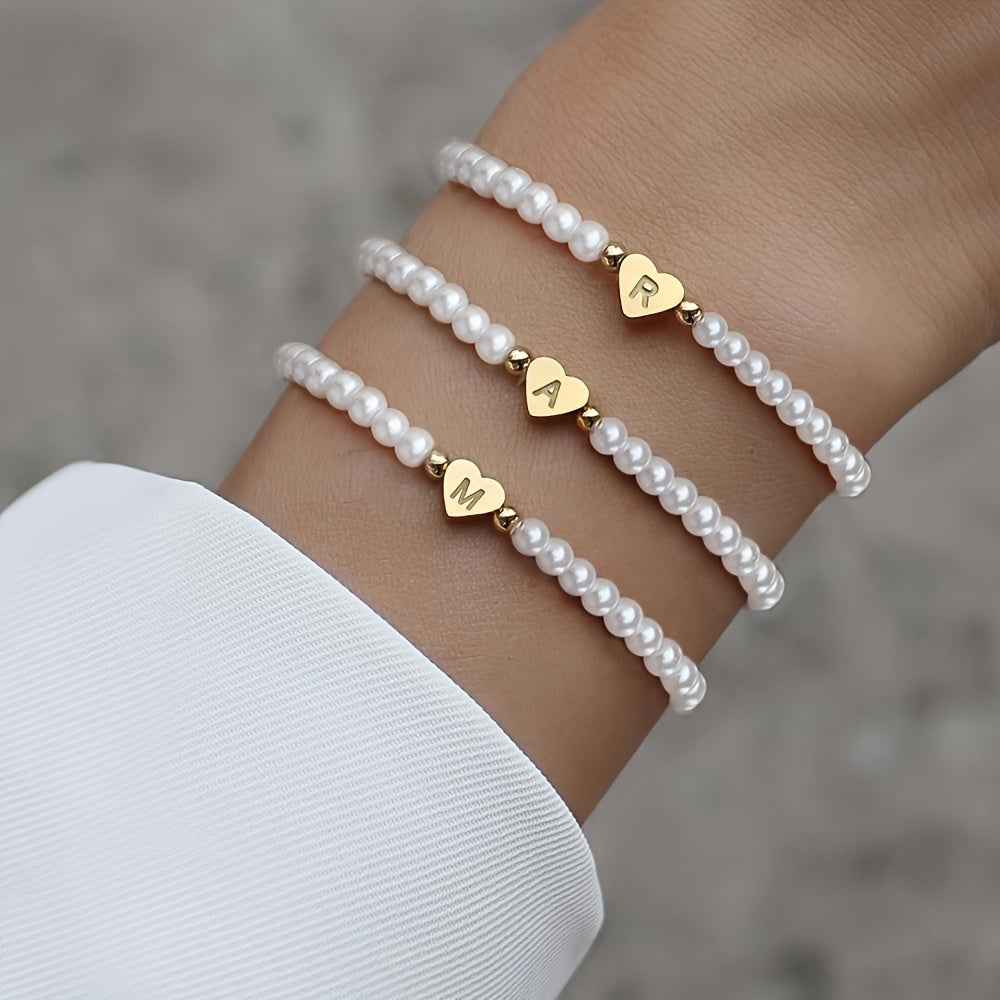 Elegant Armbånd med Initial i Hjerte (A–Z)