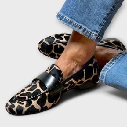 Félanora™ – Elegante leopardmokkasiner med markant udstråling