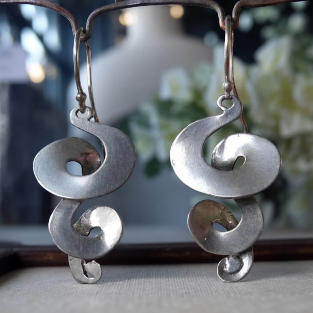 Spiralformede vintage sølvøreringe