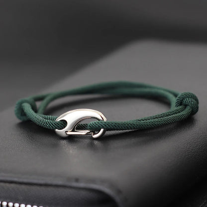 Alex™ — Raffineret armbånd i tidløs stil