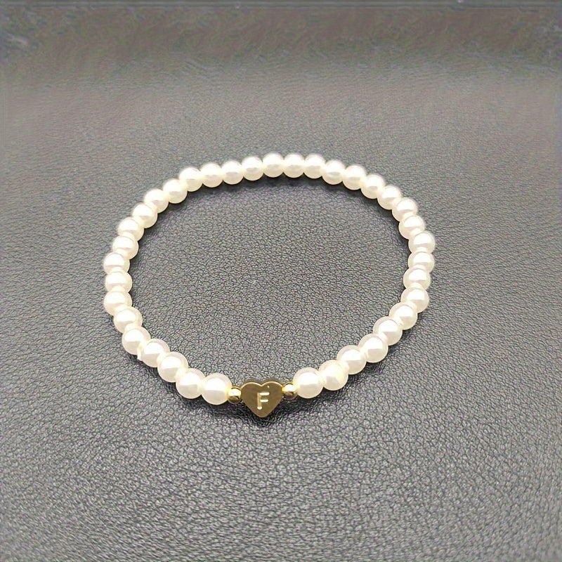 Elegant Armbånd med Initial i Hjerte (A–Z)