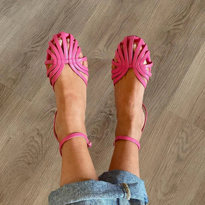 Vittoria flade sandaler med smykkedetaljer – komfort
