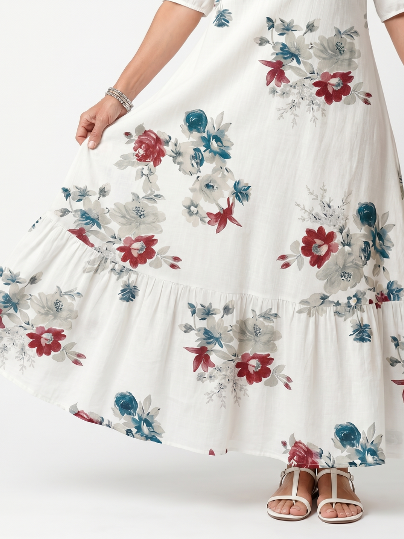 Maeva | Midikjole med bindebånd og spredt blomsterprint