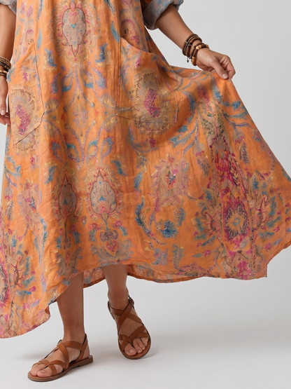 Remi | Oversized midikjole med print, revers og lommer