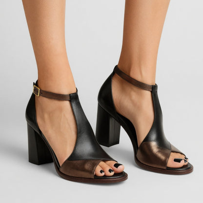 Elwira™ — Sandal med blokhæl i to farver og markant urban elegance