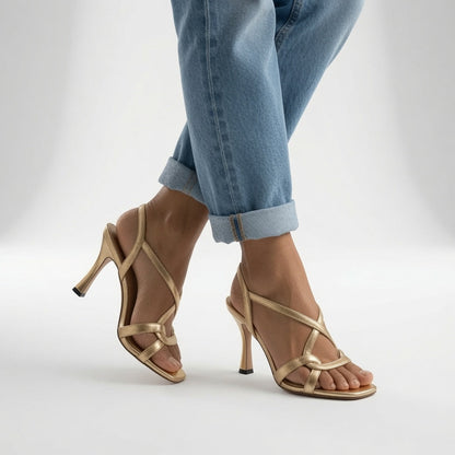 Elisabetta | Elegante gyldne sandaler med hæl