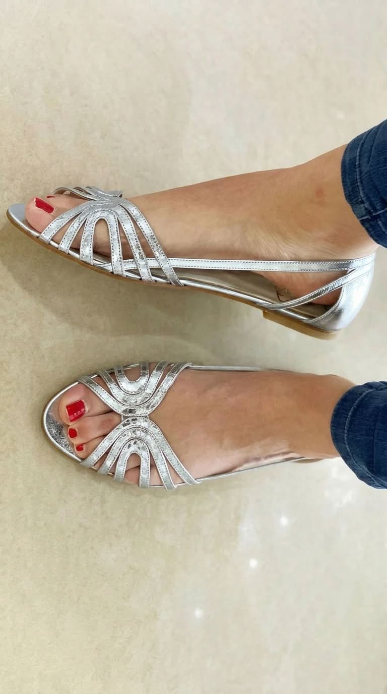 Eleonora gyldne sandaler – sommerlys