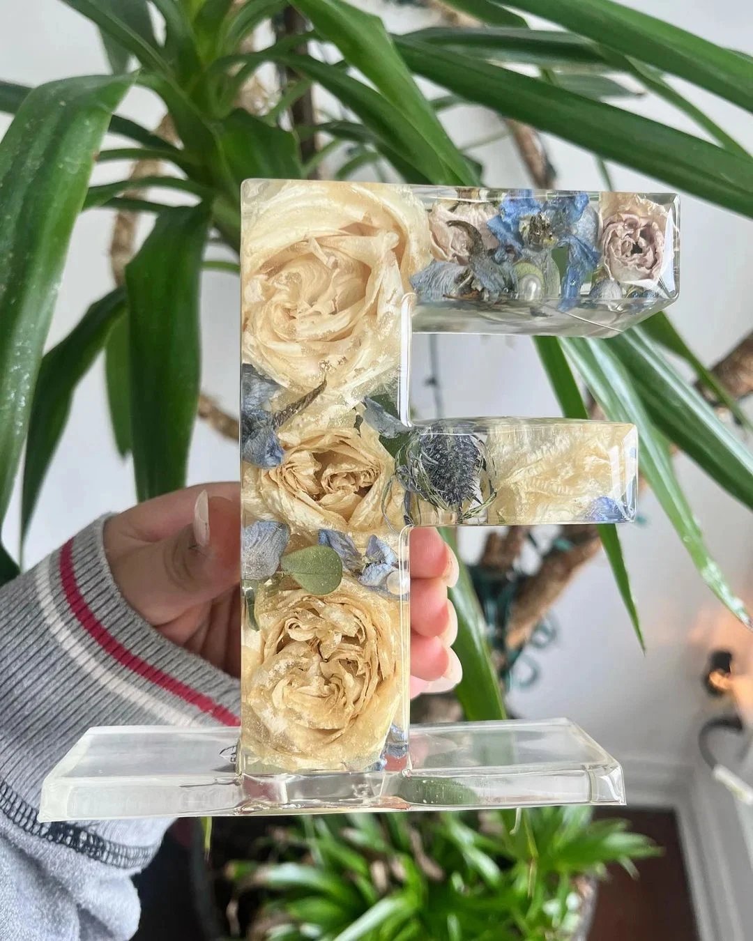 🌸Håndlavet natlampe med blomster i resin