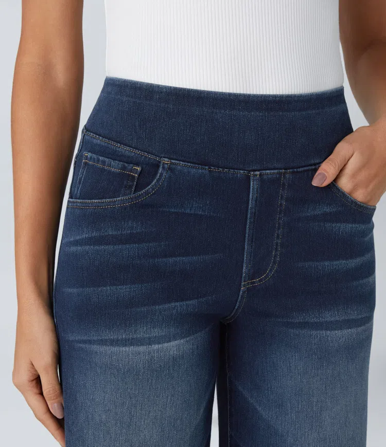 Meget elastiske jeans med vide ben og høj talje