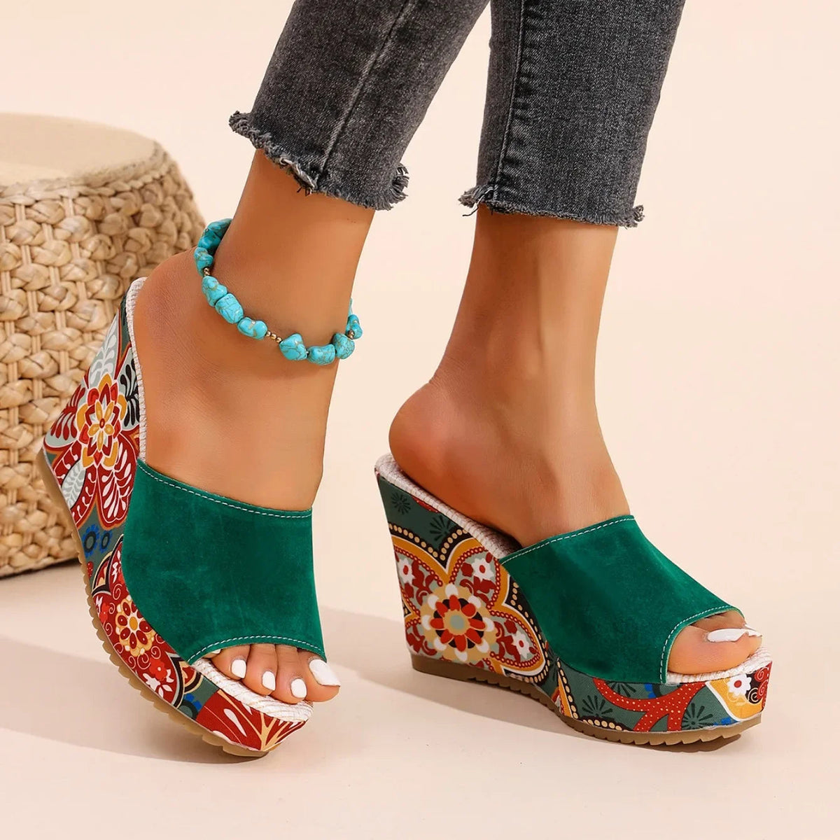 Joelle™ — Skulpturelle mules med blomsterhæl