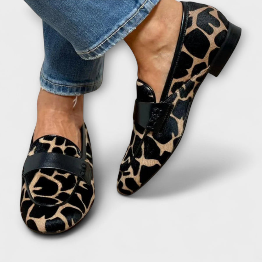 Félanora™ – Elegante leopardmokkasiner med markant udstråling