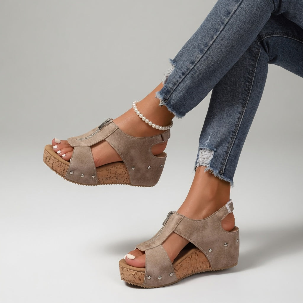 Philomène™ — Kilesandal med nitter i naturlig bohemestil