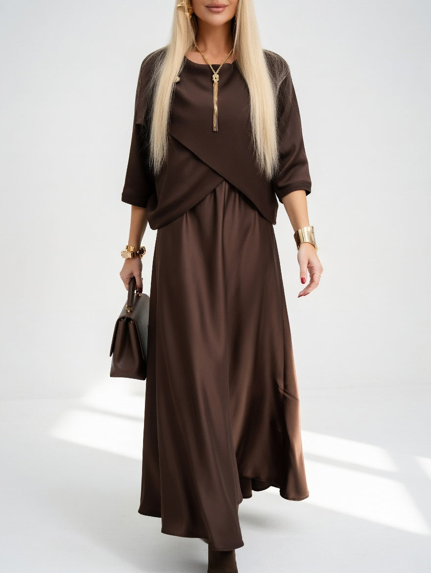Soléanne™ — Elegant, flydende lang kjole i moderne stil