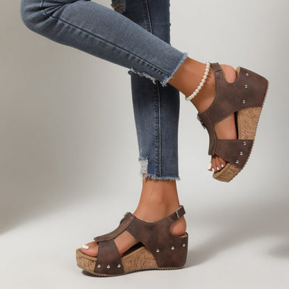 Philomène™ — Kilesandal med nitter i naturlig bohemestil