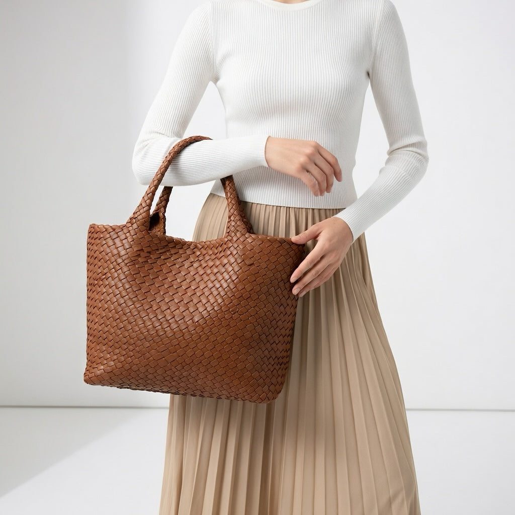Delphine™ — Flettet shopper i tidløs elegance