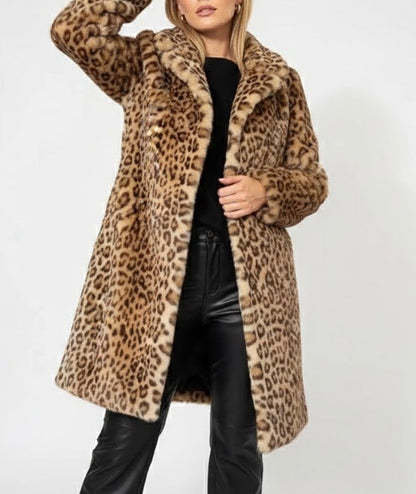 Séverine™ — Elegant halvlang jakke med leopardprint