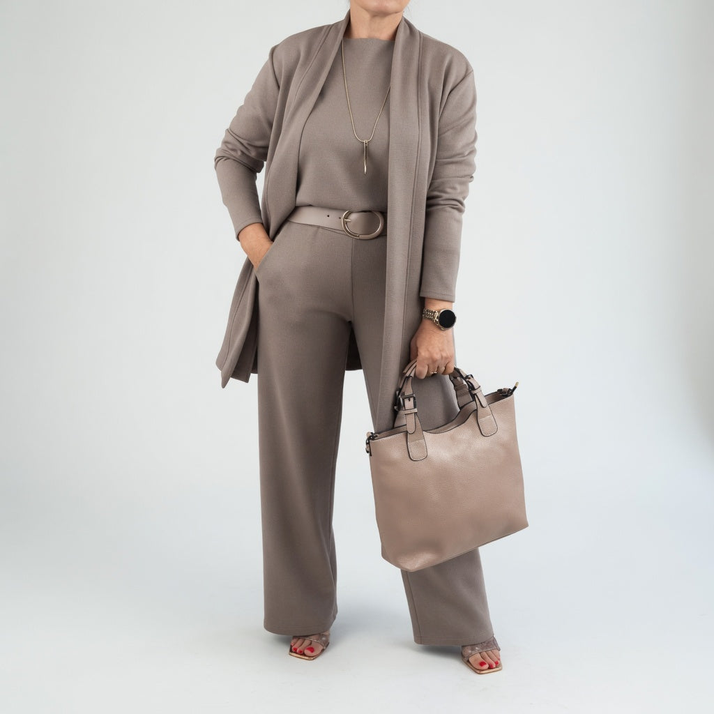 Élégantine™ — Elegant tredelt sæt med cardigan og bukser