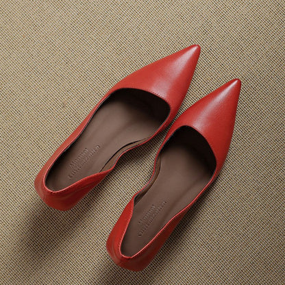 Orlisse pumps i læder med kitten heel