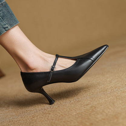 Aveline pumps i læder med T-rem