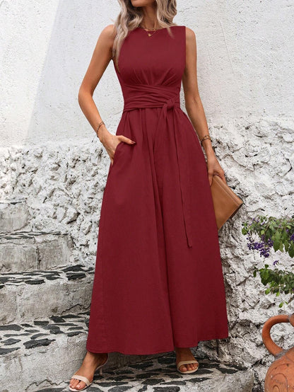 Élina™ — Elegant midikjole med markeret talje