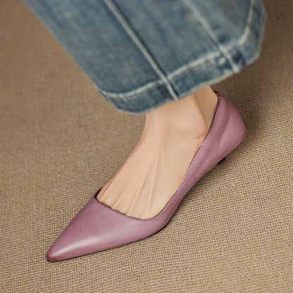 Orlisse pumps i læder med kitten heel