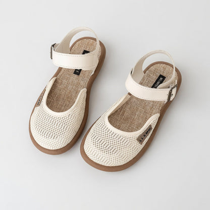 Mirabeau™ – Flad sandal med spænde, retro og naturlig elegance