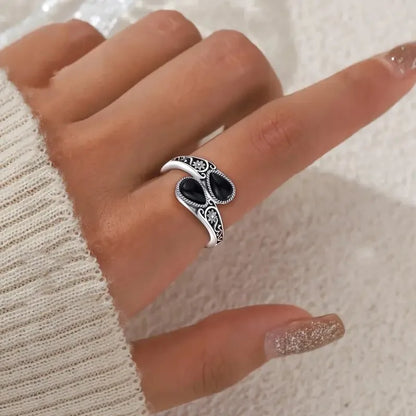 Elegant Ring med Blomst i Månesten