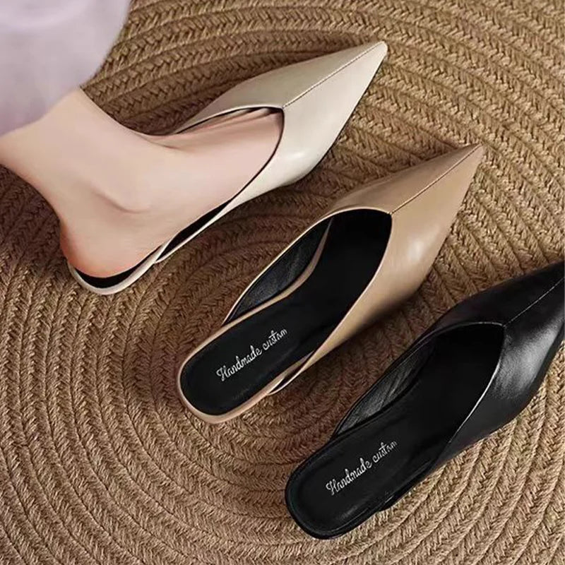 Bruna | Mules med spids tå