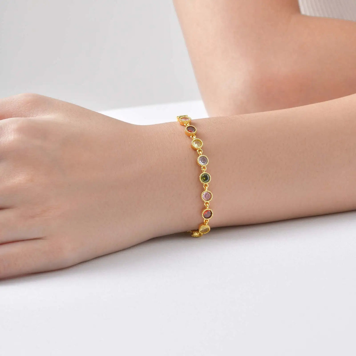 Lysende Charm-armbånd med Regnbue