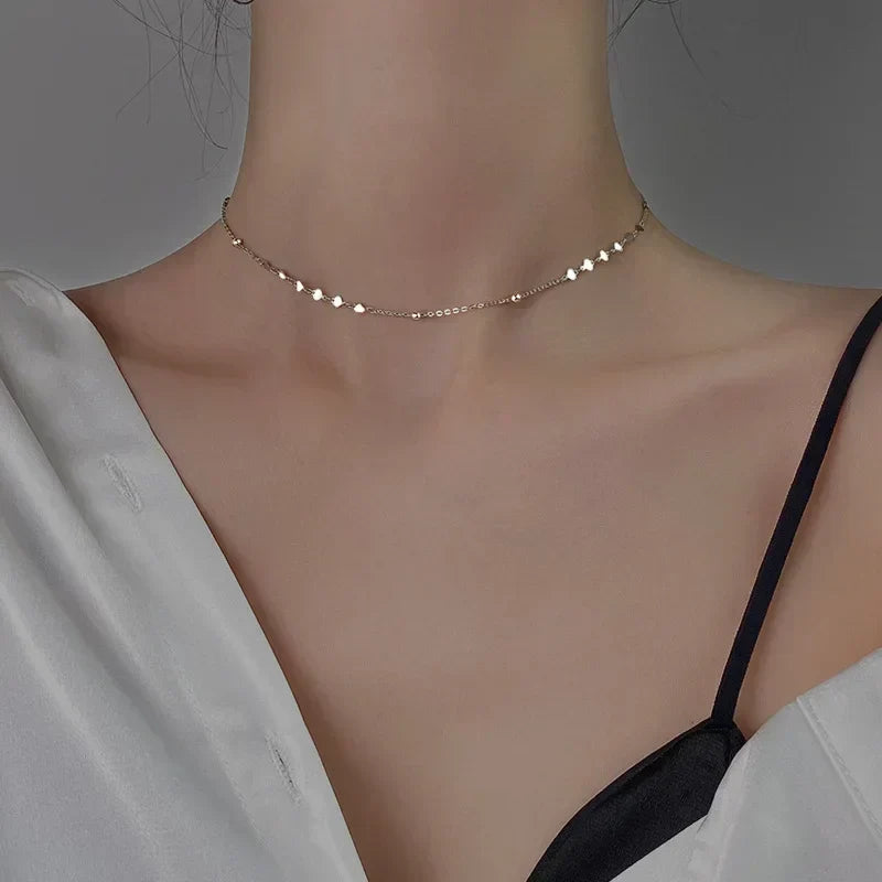 Minimalistisk choker-halskæde