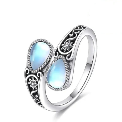 Elegant Ring med Blomst i Månesten