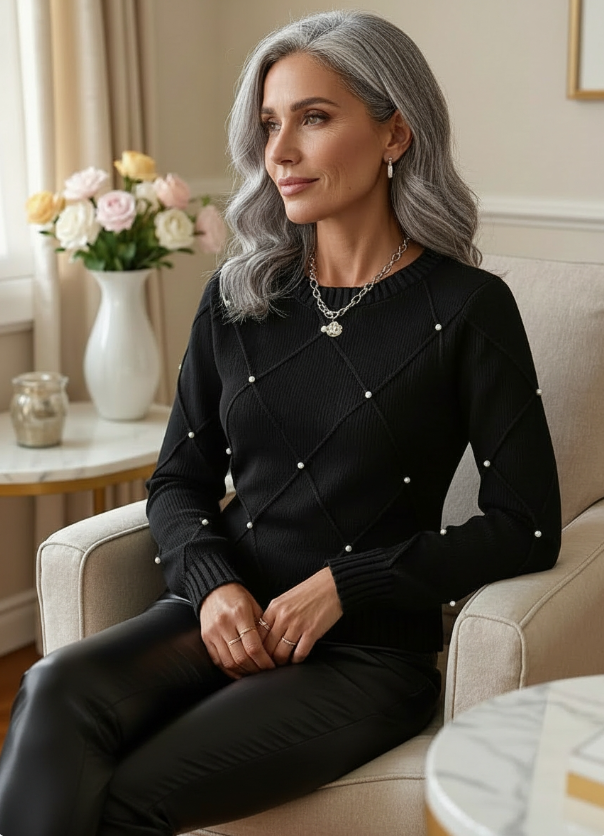 Marguerite™ – Elegant striktrøje med fine perler