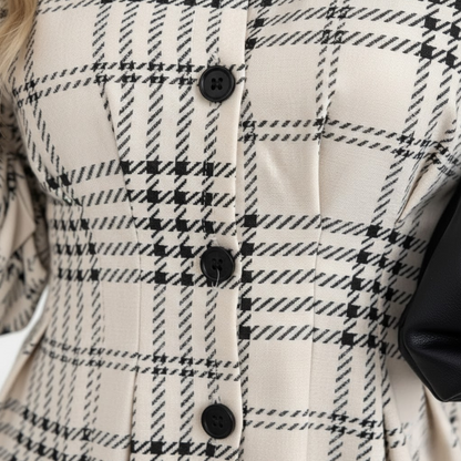 Élise™ — Elegant skjortekjole med tern