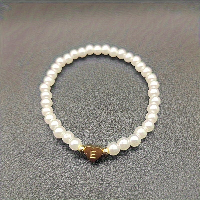 Elegant Armbånd med Initial i Hjerte (A–Z)