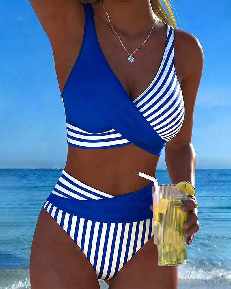 Delphantine™ — Stribet bikini med vikletop og høj talje, sommerglød