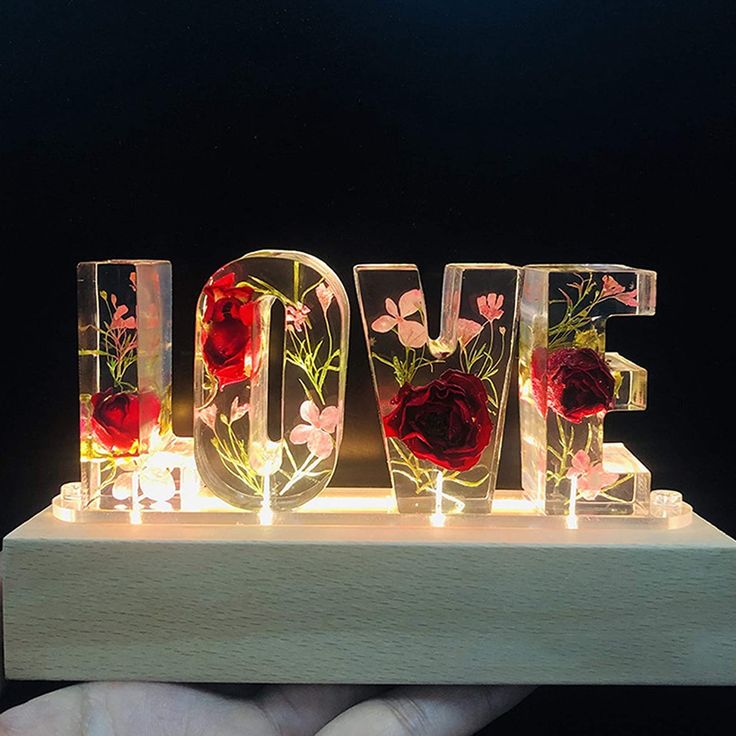 🌸Håndlavet natlampe med blomster i resin