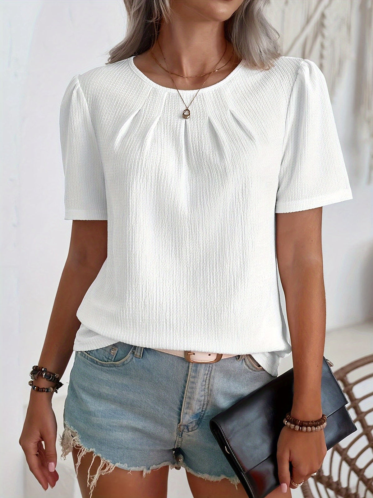 Noémie™ — Elegant T-shirt med subtil tekstur