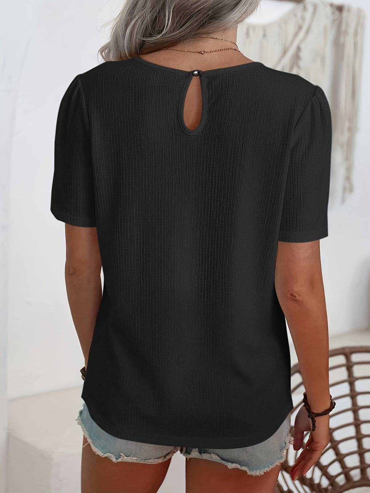Noémie™ — Elegant T-shirt med subtil tekstur