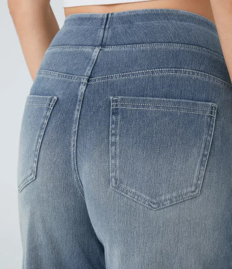 Meget elastiske jeans med vide ben og høj talje