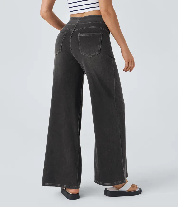 Meget elastiske jeans med vide ben og høj talje