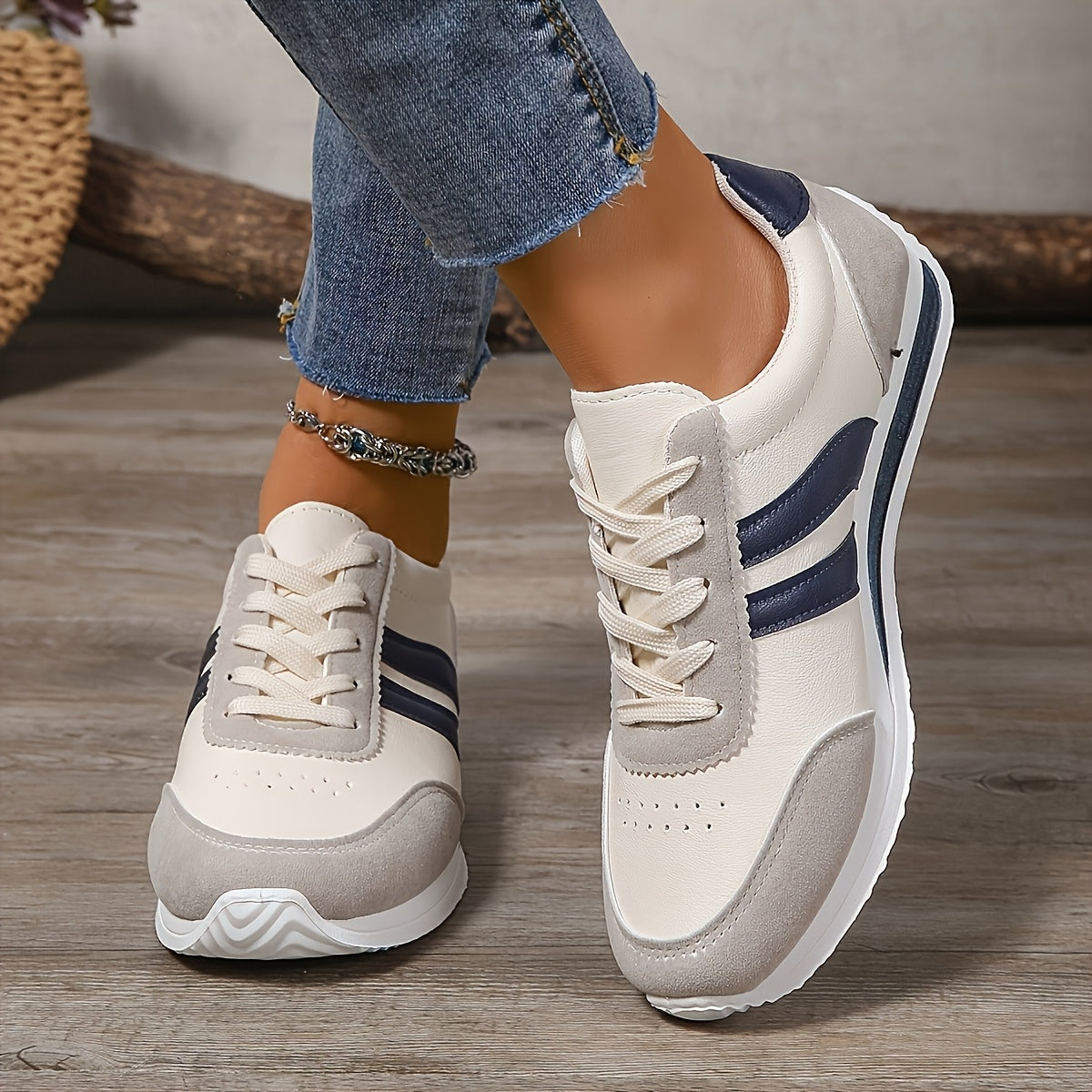 Lucienne™ — Hvide, elegante og komfortable sportssneakers