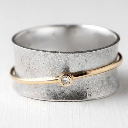 Elegant Guldring™ – Sølv & Glans