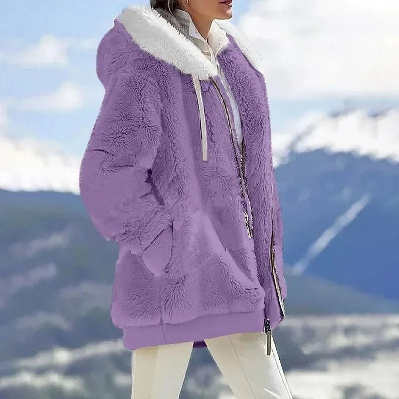 Aléana™ – Den elegante og varme vinterjakke med hætte og lynlås
